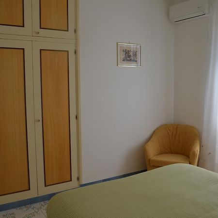 Ferienwohnung Casa Elena Maiori Zimmer foto